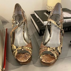 Guess sandals